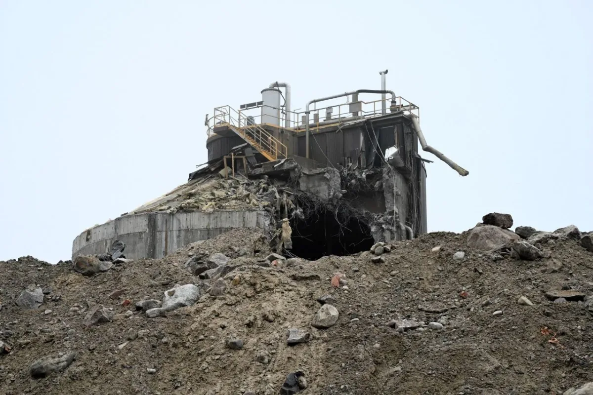 Jätevesipuhdistamon siilojen purku 3 - Kuva Tommi Heinonen