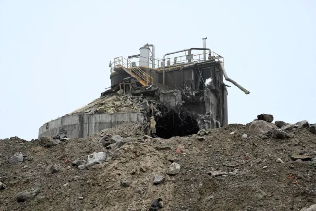 Jätevesipuhdistamon siilojen purku 3 – Kuva Tommi Heinonen Jätevesipuhdistamon siilojen purku 3 - Kuva Tommi Heinonen